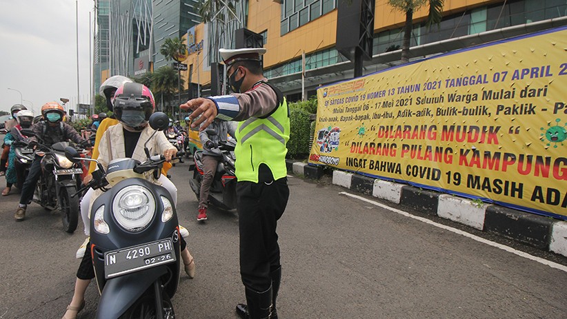 Polda Jatim Simulasi Penyekatan Larangan Mudik