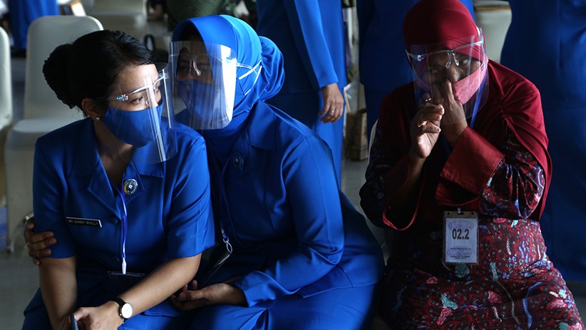 Dipimpin Prabowo, Upacara Kenaikan Pangkat Awak KRI Nanggala Diwarnai Isak Tangis - Bagian 6