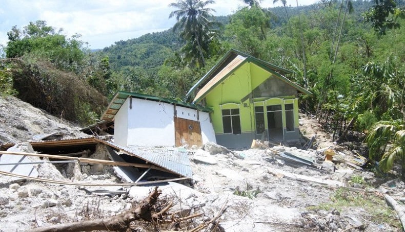   BPBD Minta 11 Kabupaten Lapor Kerusakan Bencana Siklon Tropis Seroja