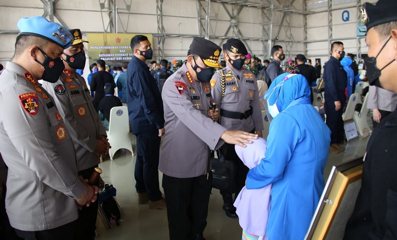 Ajak Anak Prajurit KRI Nanggala 402 Jadi Polisi, Kapolri: Kami Akan Fasilitasi