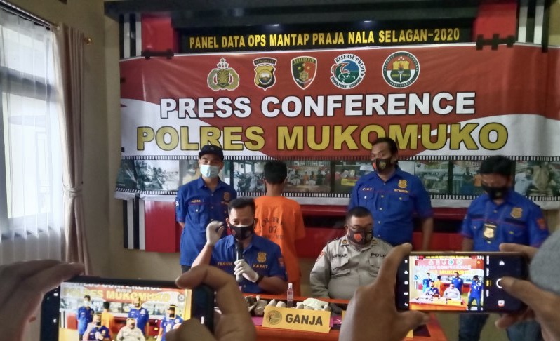 Polres Mukomuko Tangkap Bandar Sabu dan Ganja   