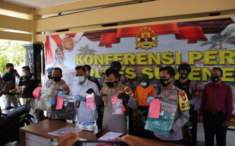 title Sadis, Perempuan Ini Ikat Bocah 4 Tahun dalam Karung Lalu Melemparnya ke Sumur Sadis, Perempuan Ini Ikat Bocah 4 Tahun dalam Karung Lalu Melemparnya ke Sumur
