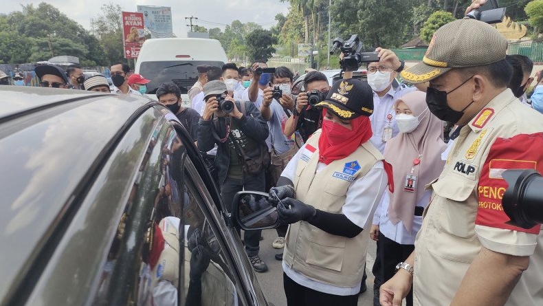 Wali Kota Bandarlampung Turun Langsung Pantau Penyekatan Larangan Mudik
