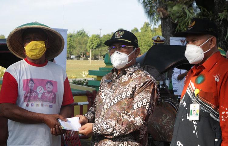  125 Tukang Becak Terima Penyaluran Zakat dari Basnaz Kulonprogo