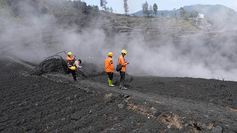 Kawah Sileri Dieng Erupsi, Lahan Pertanian Rusak Parah - Bagian 1