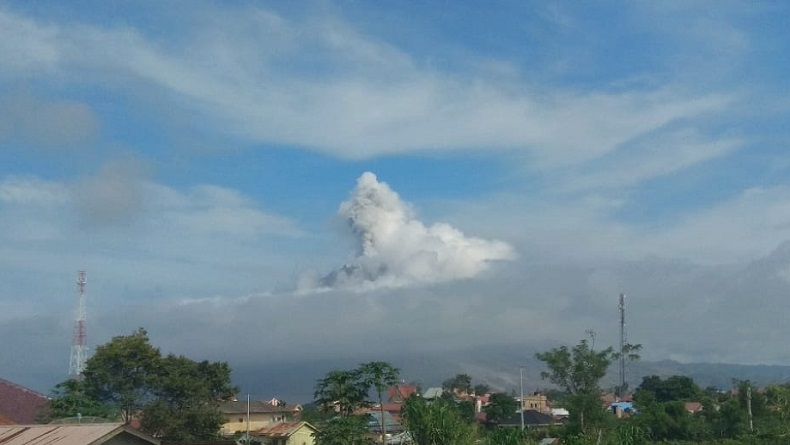 10 Jam Terakhir, Gunung Sinabung 6 Kali Erupsi