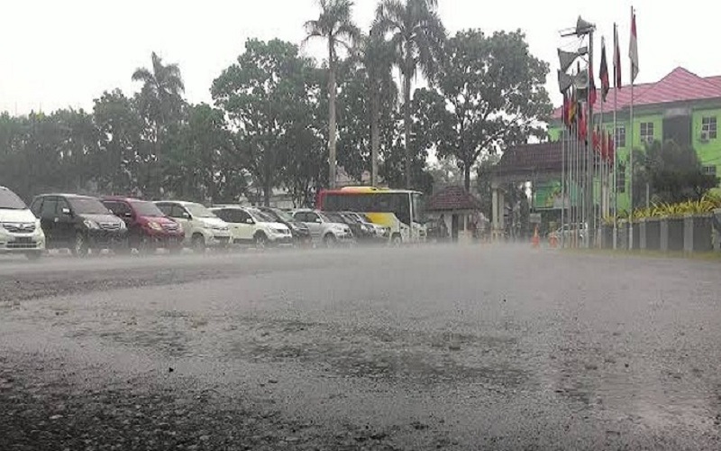 Waspada, Hujan Disertai Kilat di Wilayah Sumsel Hari Ini 