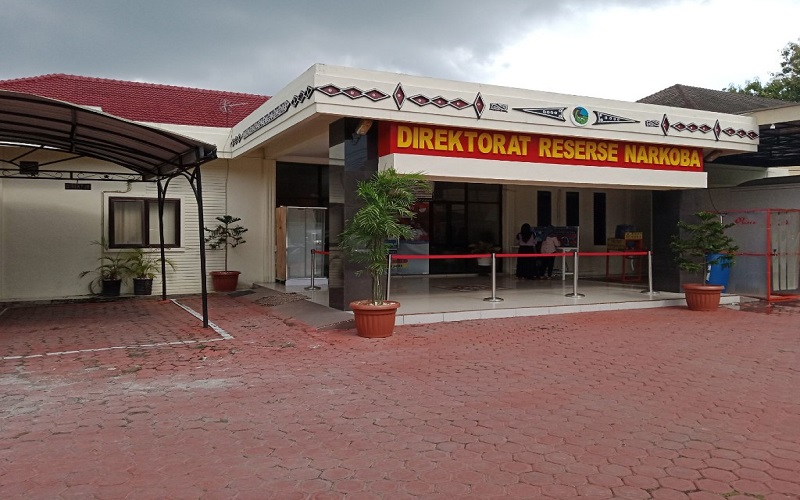 title Niat Jual 1 Kg Sabu, Oknum Polisi di Polsek Sunggal Ditangkap Niat Jual 1 Kg Sabu, Oknum Polisi di Polsek Sunggal Ditangkap