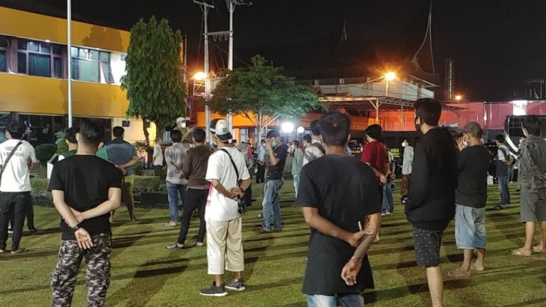 Tak Pakai Masker, 300 Orang di Padang Diamankan Polisi