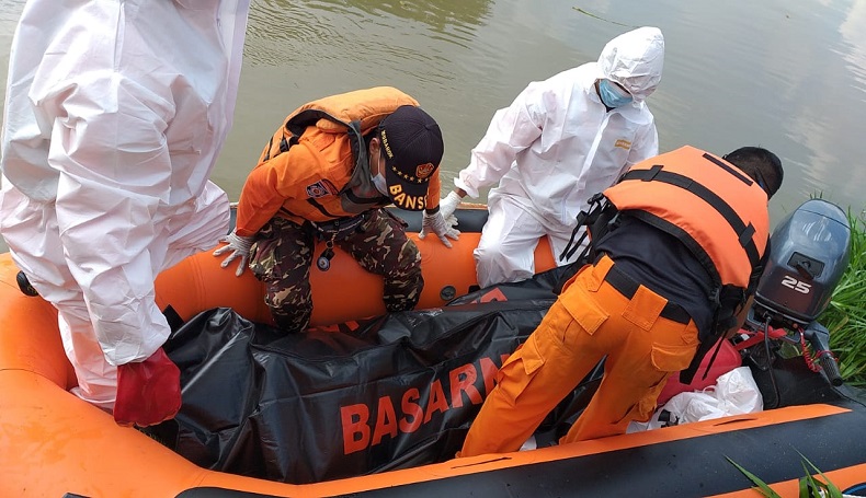 Lompat dari Jembatan, Perempuan Bersweater Kuning Ditemukan Meninggal Sejauh 5 Kilometer