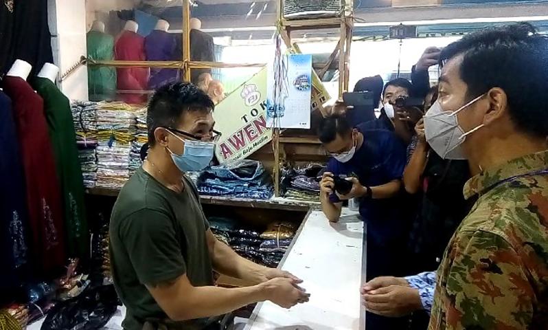 Gibran Kembalikan Uang Pungli, Iwan Fals: Kayaknya Cocok Nih 2024