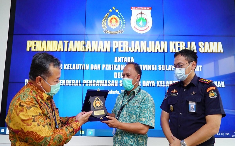 title KKP dan Provinsi Sulawesi Barat Sepakat Perkuat Pengawasan di Perairan 12 Mil KKP dan Provinsi Sulawesi Barat Sepakat Perkuat Pengawasan di Perairan 12 Mil