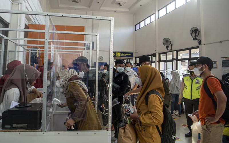  Begini Suasana Mudik Awal di Stasiun Kertapati Palembang - Bagian 3