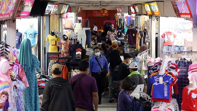 Sempat Membeludak, Begini Penampakan Pasar Tanah Abang Senin Siang - Bagian 5