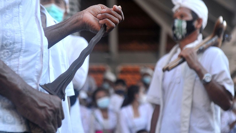 Tradisi Ngerebong Umat Hindu Bali - Bagian 3