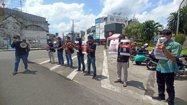 Peringati Hari Kebebasan Pers Sedunia, Puluhan Jurnalis Medan Gelar Aksi Damai