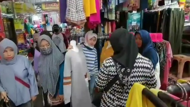Warga Padati Pasar dan Toserba Abaikan Prokes Covid-19 Juga Terjadi di Ciamis