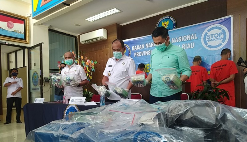 title BNNP Kepri Gagalkan Penyelundupan 20 Kilogram Sabu Sepanjang April 2021 BNNP Kepri Gagalkan Penyelundupan 20 Kilogram Sabu Sepanjang April 2021