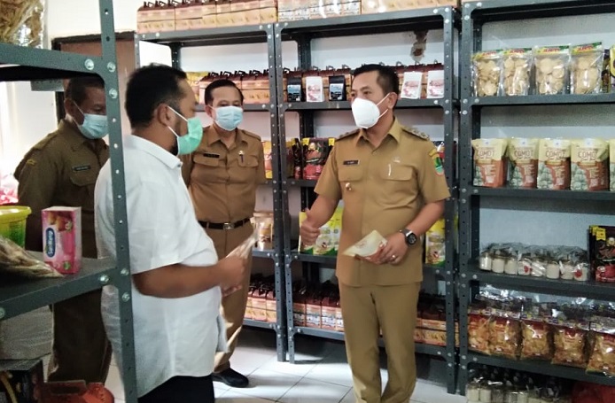 Genjot Ekonomi di Masa Pandemi, Wabup Karawang: Industri Harus Beli Produk UMKM