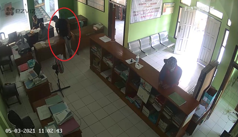 Heboh, Oknum Wartawan Ngamuk di Kantor Desa Cikondang Tasikmalaya