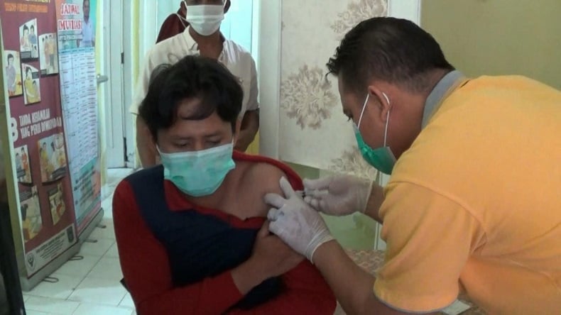 Guru di Bangka Tengah Antusias Jalani Vaksin Covid-19 