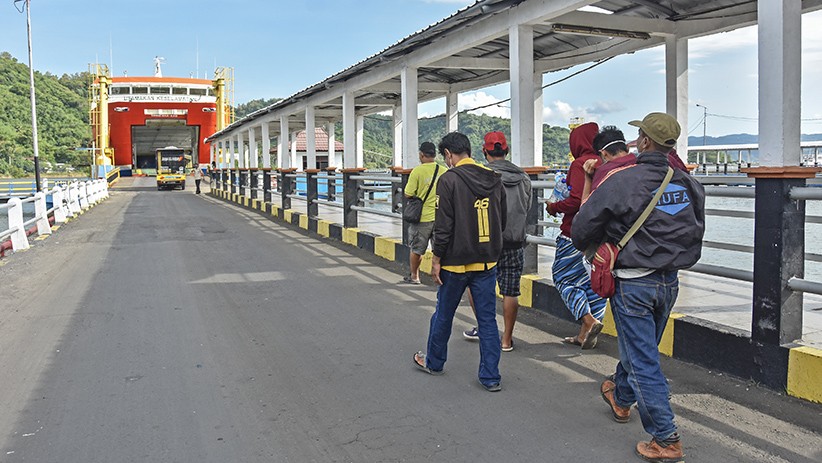 Pelabuhan Lembar Lombok Barat Sepi Pemudik - Bagian 2