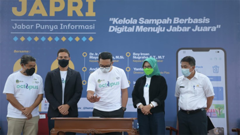 Jabar Juara, Kang Emil Luncurkan Pengelolaan Sampah Berbasis Digital - Bagian 1