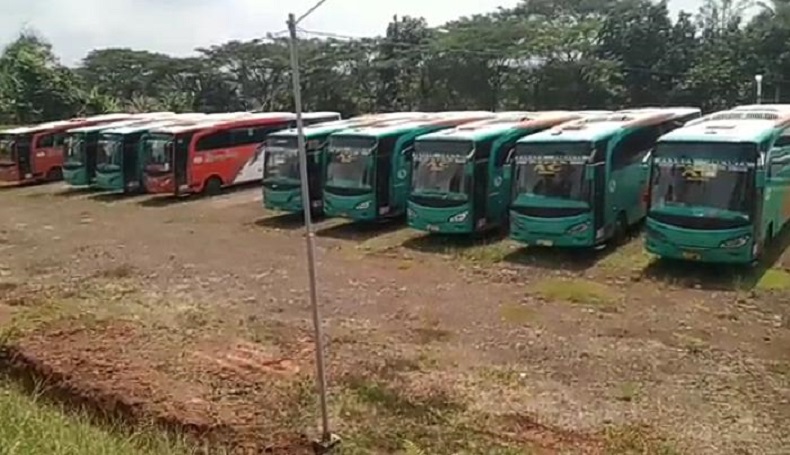 Puluhan Armada Bus di Ciamis Masuk Kandang, Perusahaan Rugi Miliaran Rupiah