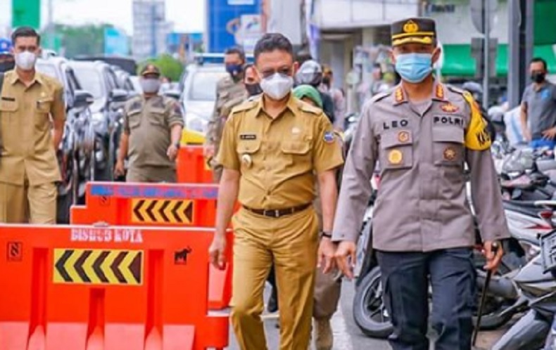 PPKM Mikro Dimulai, Polresta Pontianak Alihkan Lalu Lintas Malam Ini