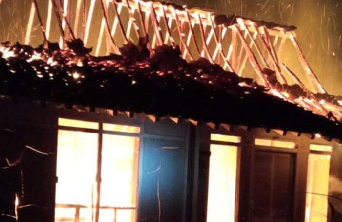 Korsleting Listrik, Rumah Warga Kulonprogo Ludes Terbakar