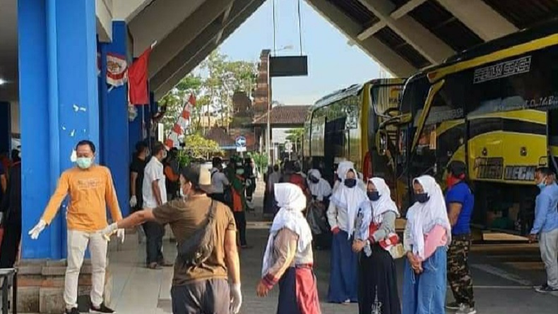 5.682 Pemudik Tinggalkan Bali ke Jawa lewat Terminal Mengwi 