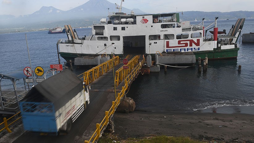 title Penumpang Kapal Ferry Lompat ke Laut Bali, Korban Ditemukan Selamat Penumpang Kapal Ferry Lompat ke Laut Bali, Korban Ditemukan Selamat