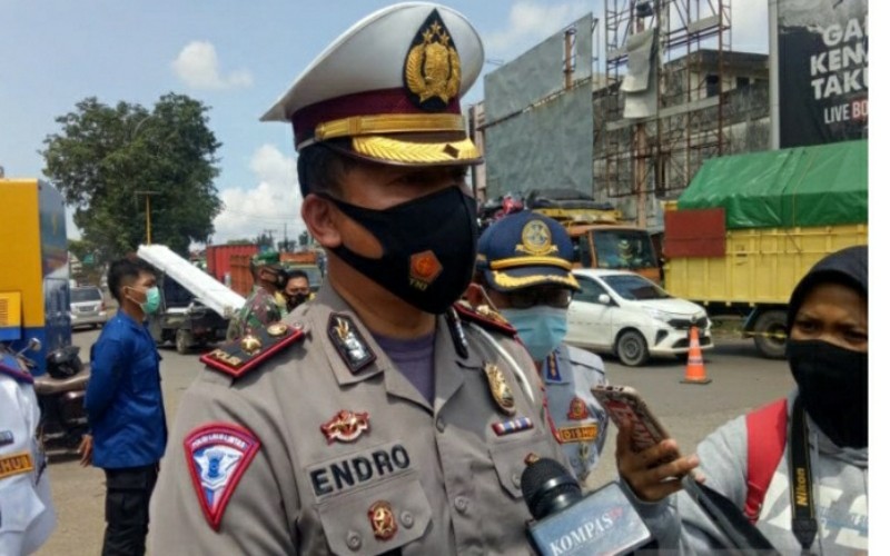 Dilarang Mudik, Polisi Fokus Penyekatan Kendaraan di KM 12 dan Nilakandi Palembang