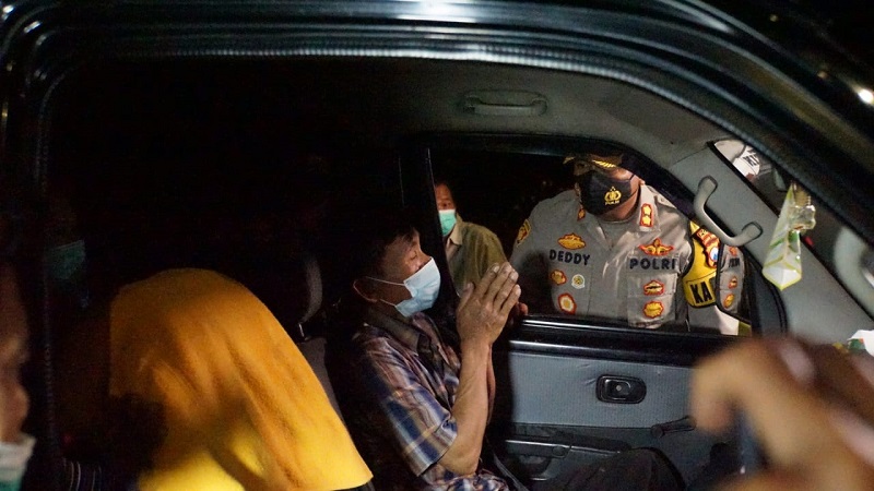 Masuk Mojokerto Tanpa Surat dan Alasan Jelas, Kendaraan Luar Kota Dipaksa Putar Balik 