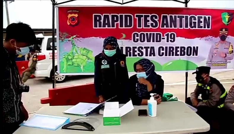 Disekat di GT Palimanan Cirebon,  Pemudik Hendak ke Semarang Positif Covid-19