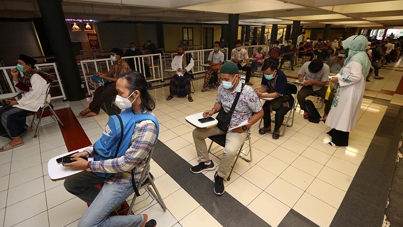 Kuota 6.000 Jemaah Salat Idul Fitri Masjid Al Akbar Surabaya Habis - Bagian 3