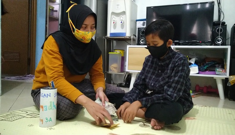 Luar Biasa, Siswa SD di Banjar Donasikan Rp23 Juta Hasil Nabung di Celengan ke Yatim Piatu