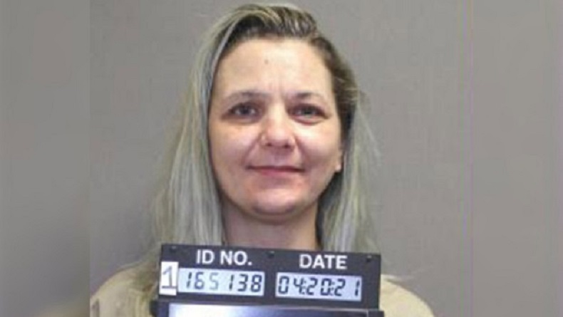   Wanita Ini Selundupkan Pistol di Kemaluan dan Bawa Masuk Lapas