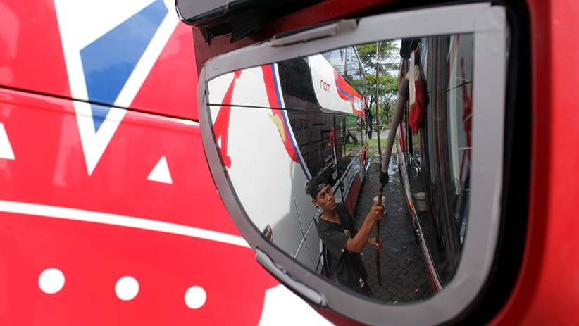 Dilarang Bawa Penumpang, Bus AKAP di Makassar Layani Pengiriman Barang - Bagian 3