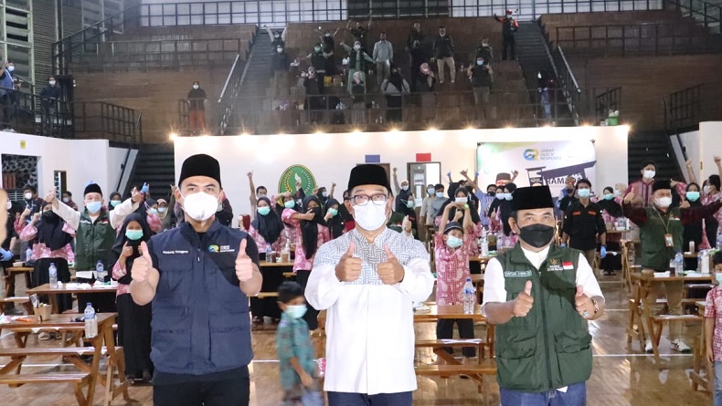 Sebut 2021 Tahun Sosial, Ridwan Kamil Apresiasi Kolaborasi JQR-Baznas Jabar 