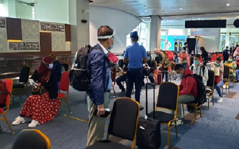 Ratusan WN China Masuk saat Dilarang Mudik, Ini Penjelasan Kemenkumham 