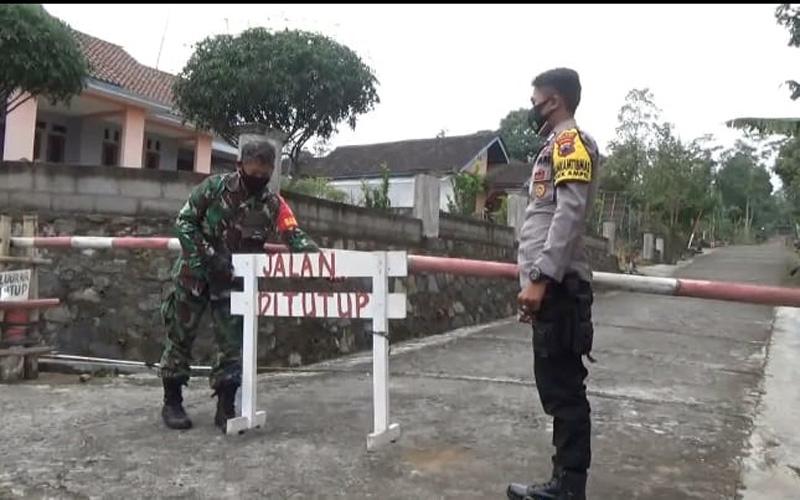 Belasan Warga Lereng Merbabu Positif Covid-19, Akses Jalan Desa Ditutup Total