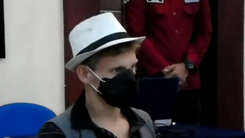 Penyelenggara Kelas Yoga Orgasme di Bali, Christopher Kyle Martin Resmi Dideportasi ke Kanada