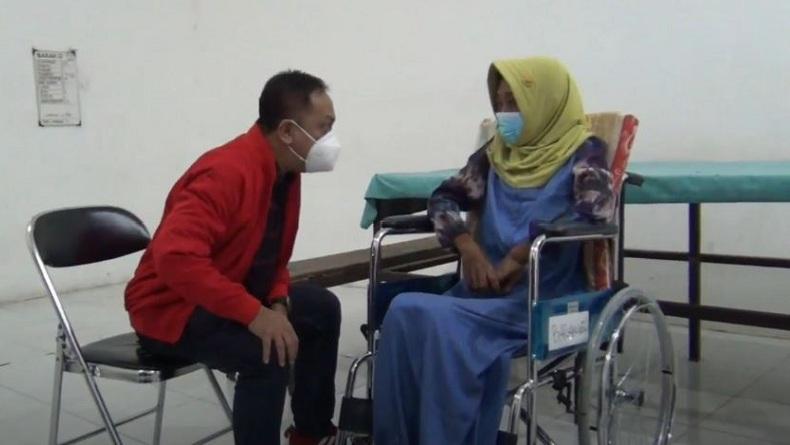 title Derita Pembantu di Surabaya, Dipukuli Majikan, Disetrika hingga Dipaksa Makan Kotoran Derita Pembantu di Surabaya, Dipukuli Majikan, Disetrika hingga Dipaksa Makan Kotoran