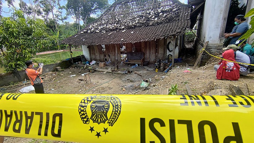Niat Bikin Pesta Lebaran, 2 Pemuda Tewas saat 205 Petasan yang Dirakit Meledak - Bagian 3