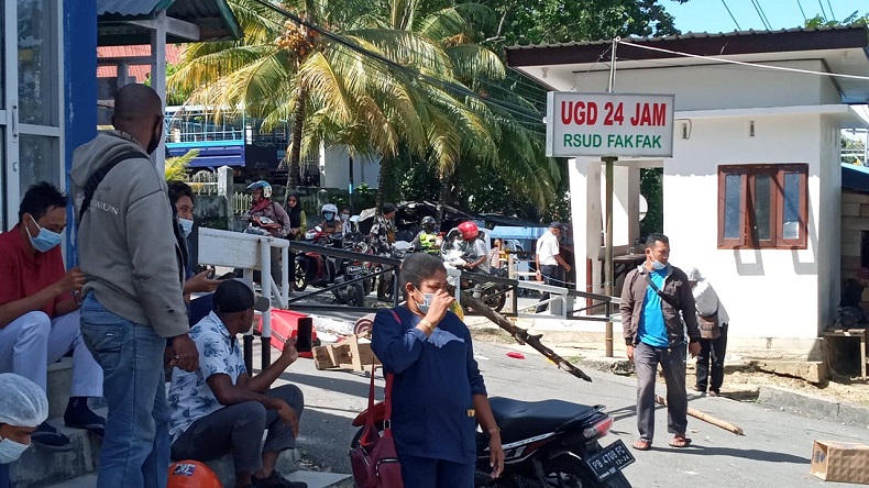 Tenaga Medis RSUD Fakfak Demo Tuntut Upah Belum Dibayar sejak Juli 2020