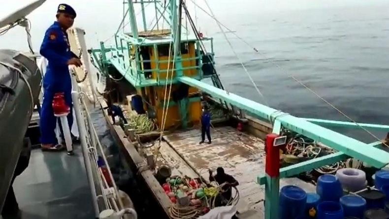 Patroli Baharkam Polri Tangkap 2 Kapal Ikan Asing di Selat Malaka, 2 ABK Ditembak