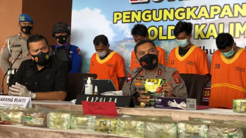 title Polda Kaltim Gagalkan Penyelundupan Sabu 25 Kg dari Sebatik, 5 Pelaku Ditangkap Polda Kaltim Gagalkan Penyelundupan Sabu 25 Kg dari Sebatik, 5 Pelaku Ditangkap