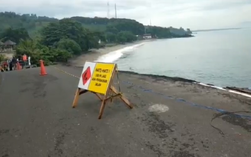 Tim Ahli dari Luar Daerah Didatangkan untuk Tangani Kasus Longsor di Senggigi