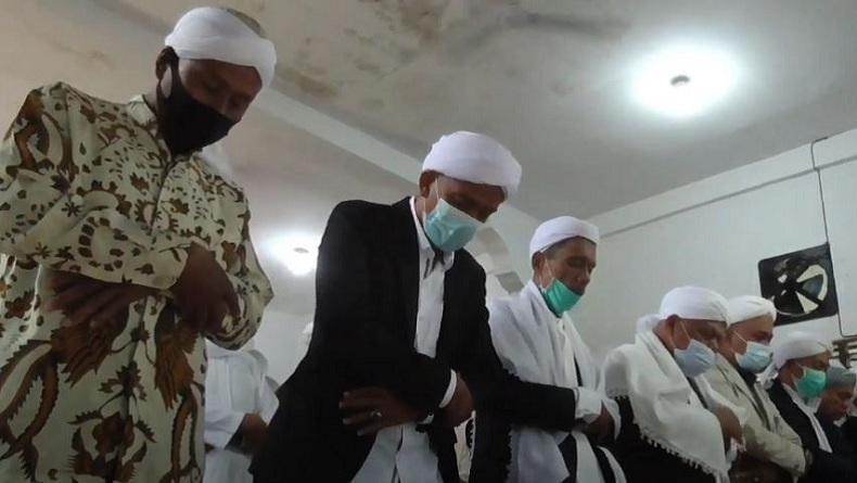 Lebaran Lebih Awal, Jemaah Thariqat Naqsabandiyah di Sumut Sholat Id Hari Ini
